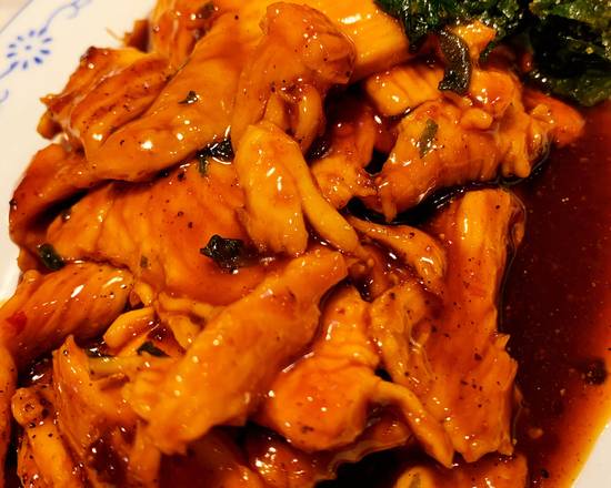 45. 川椒鸡 Poulet avec épinards croustillants sauce poivre de Sichuan Chicken with Sichuan Pepper Sauce and Crispy Spinach